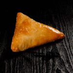Τυρόπιτα Τρίγωνη | (Cheese Pie Triangle)