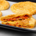 Ζαμπονοτυρόπιτα με Σάλτσα (Ham & Cheese Pie with Sauce)